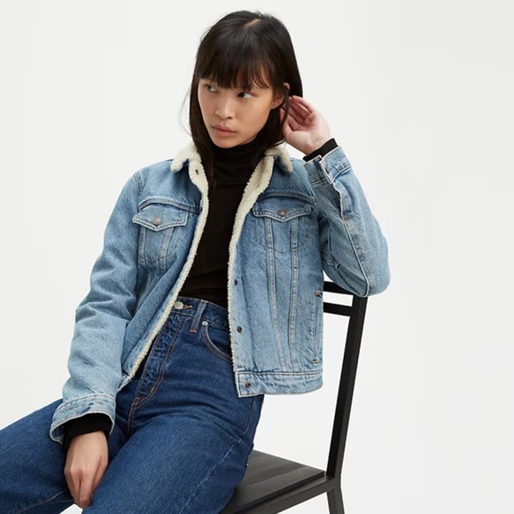 EUC Levi's sherpa jean jacket, women's XS - Picture 1 of 5